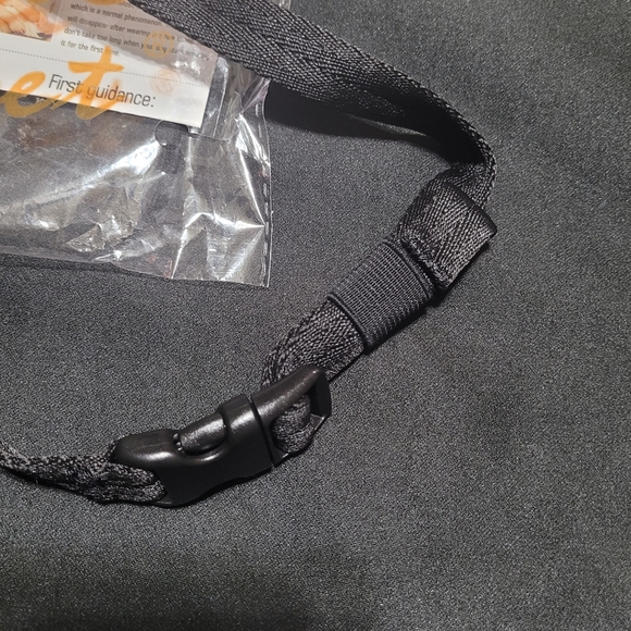 New Heele Pet Soft Muzzle~Adjustable~Drinkable - Picture 4 of 9